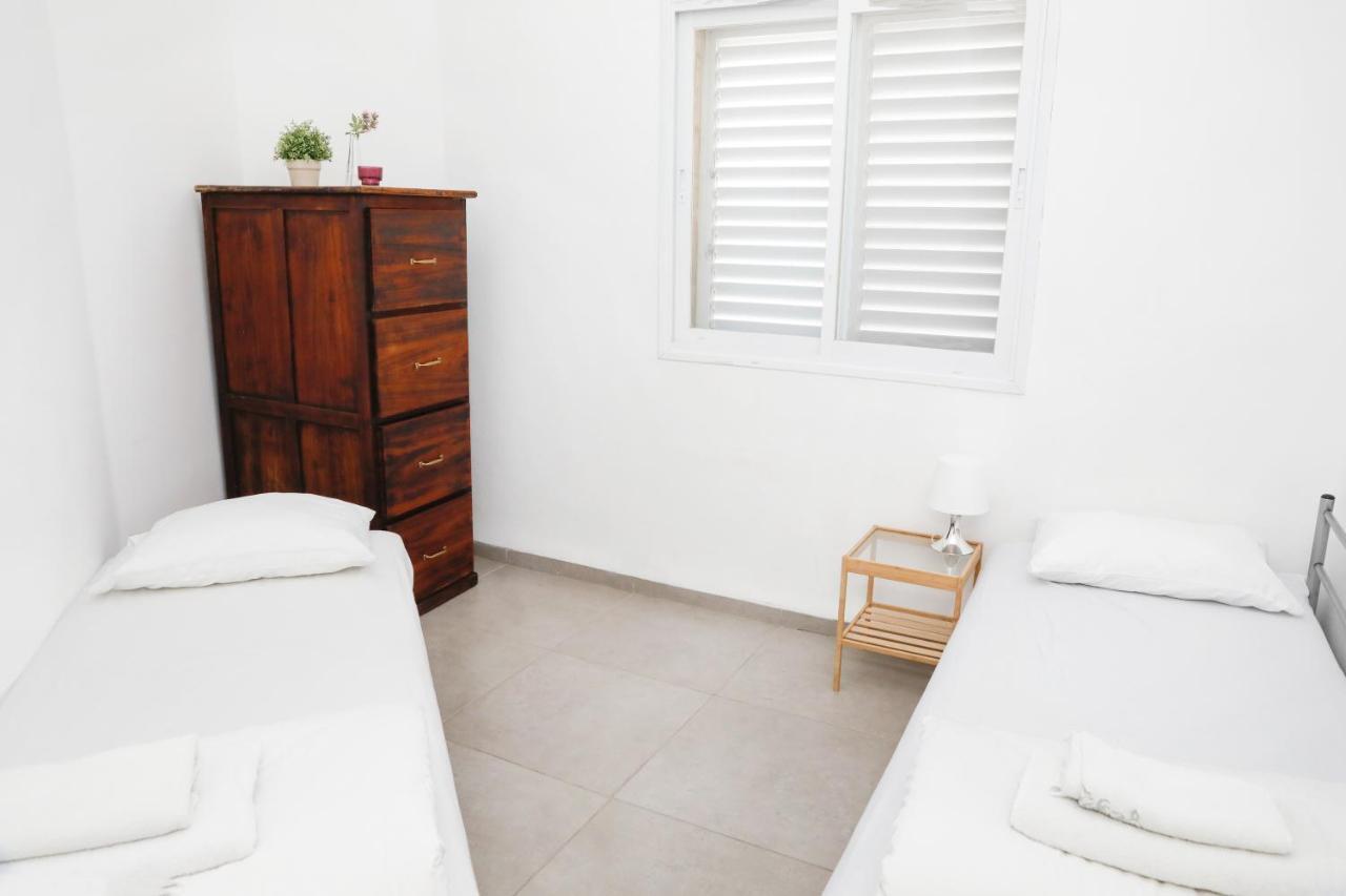 Carmel Apartments Haifa Bagian luar foto
