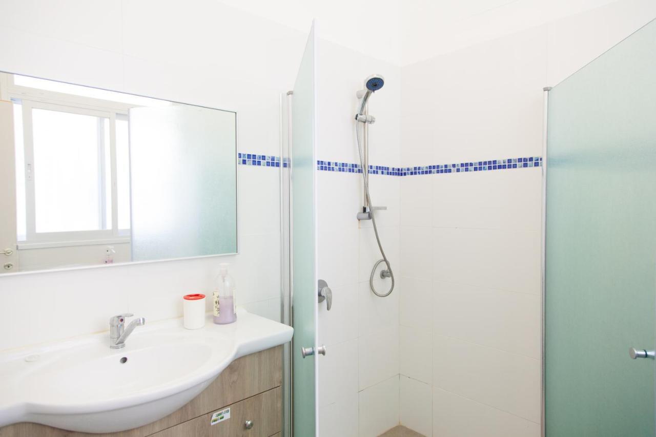 Carmel Apartments Haifa Bagian luar foto